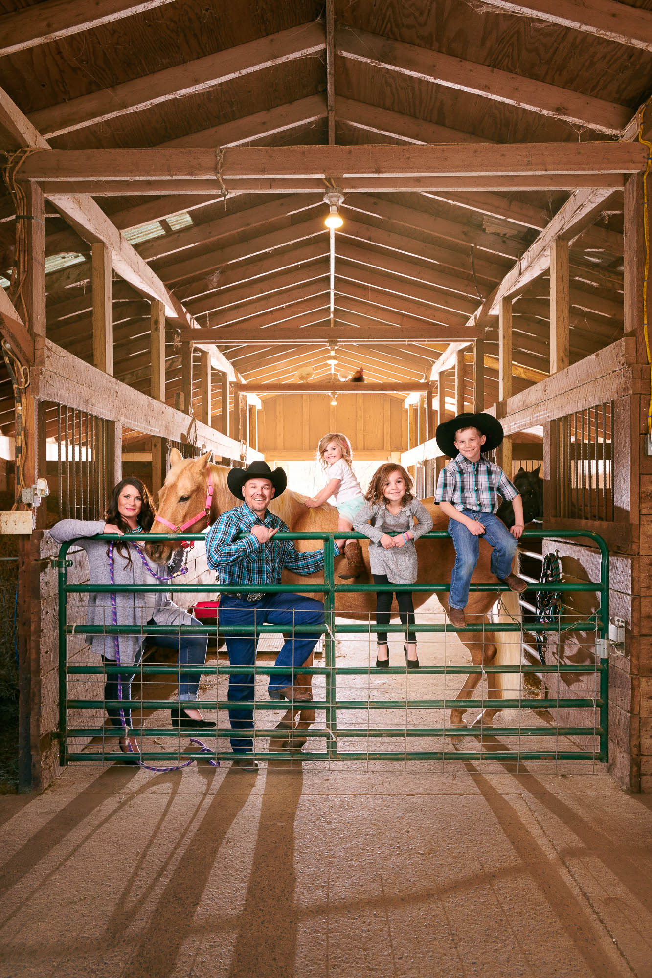 family-farm-portrait-welshans-editorial