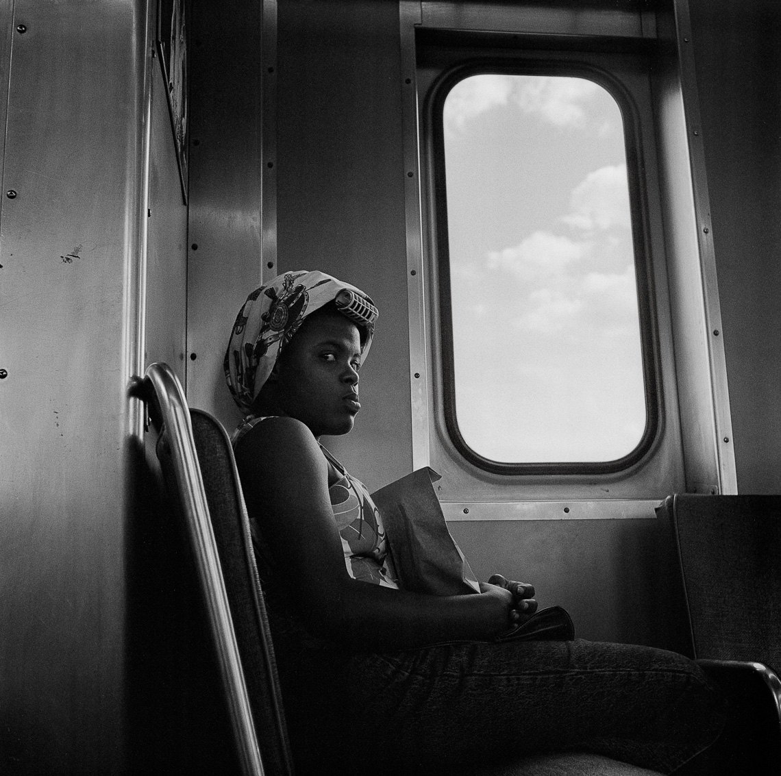 black-white-portrait-street-subway-woman