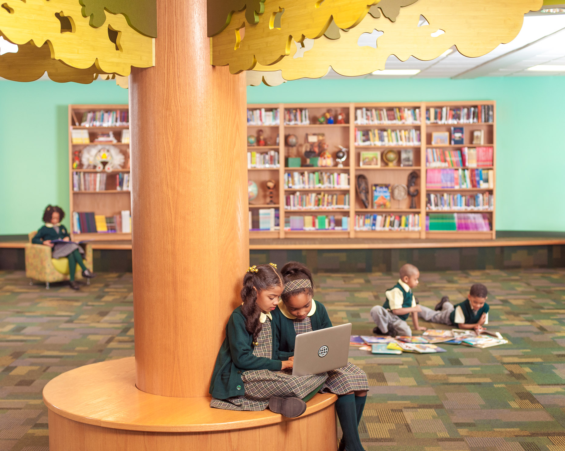 Students Reading | GLA Library | Philadelphia Photographer