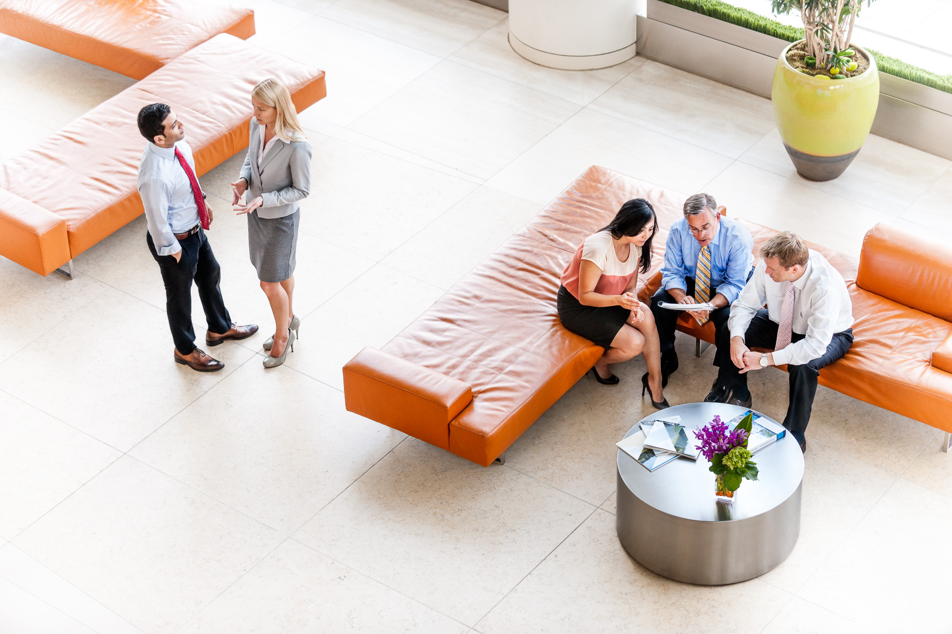  Financial Advisors in Lobby | Philadelphia Photographer