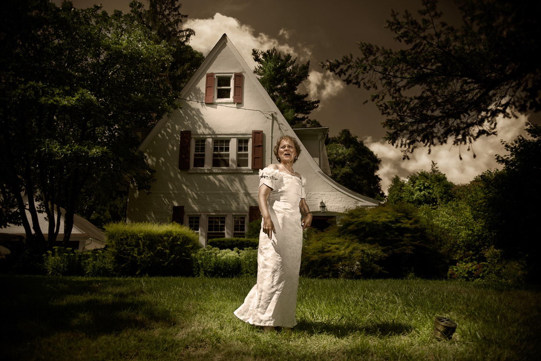 portrait-housewife-woman-wedding-dress