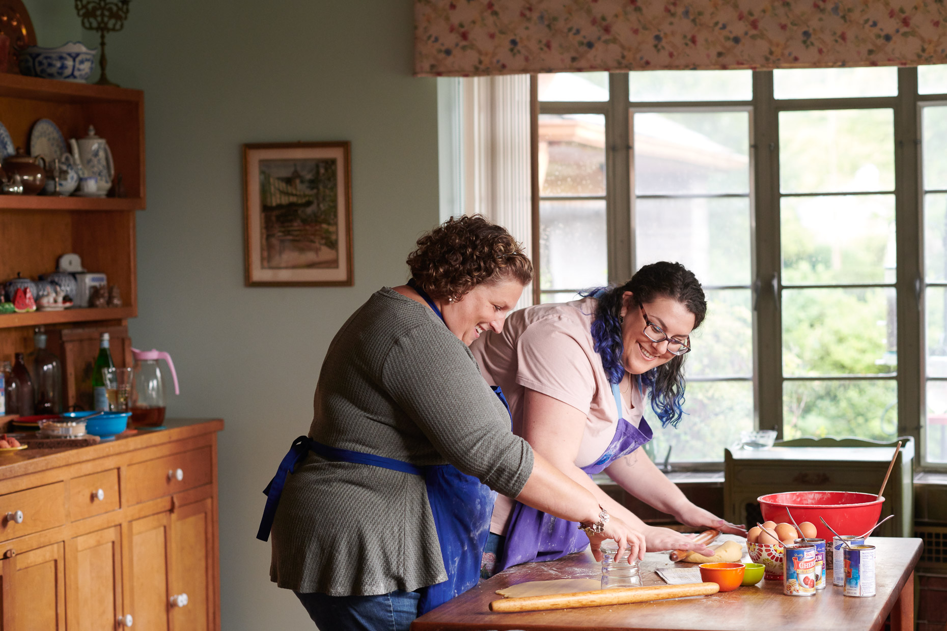 Women Baking | Editorial Photographer Dave Moser